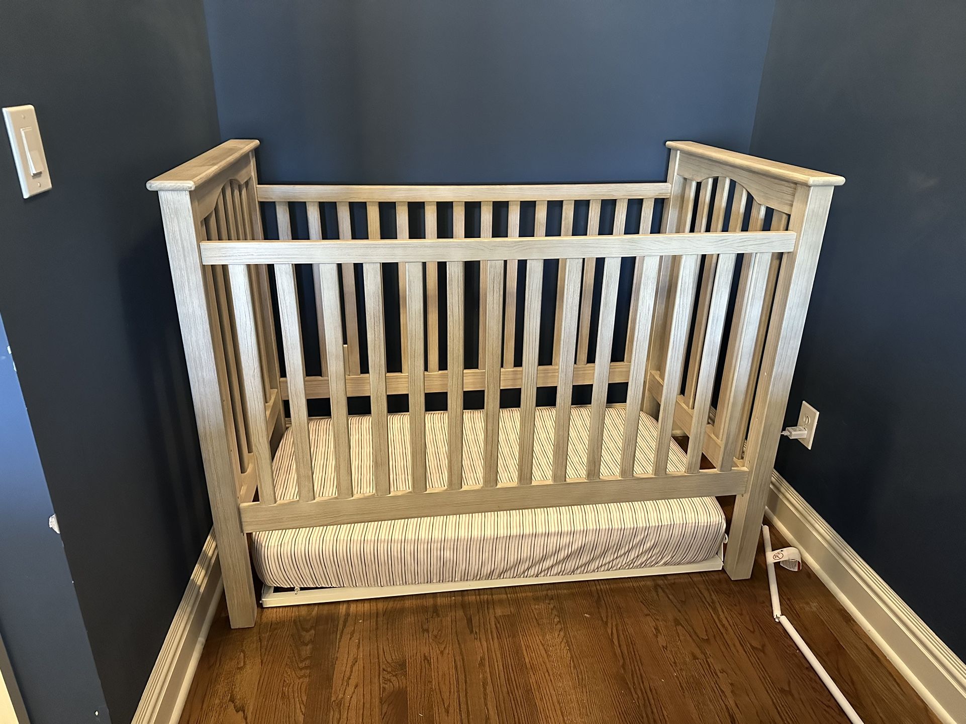 Kendall convertible crib pottery cheap barn