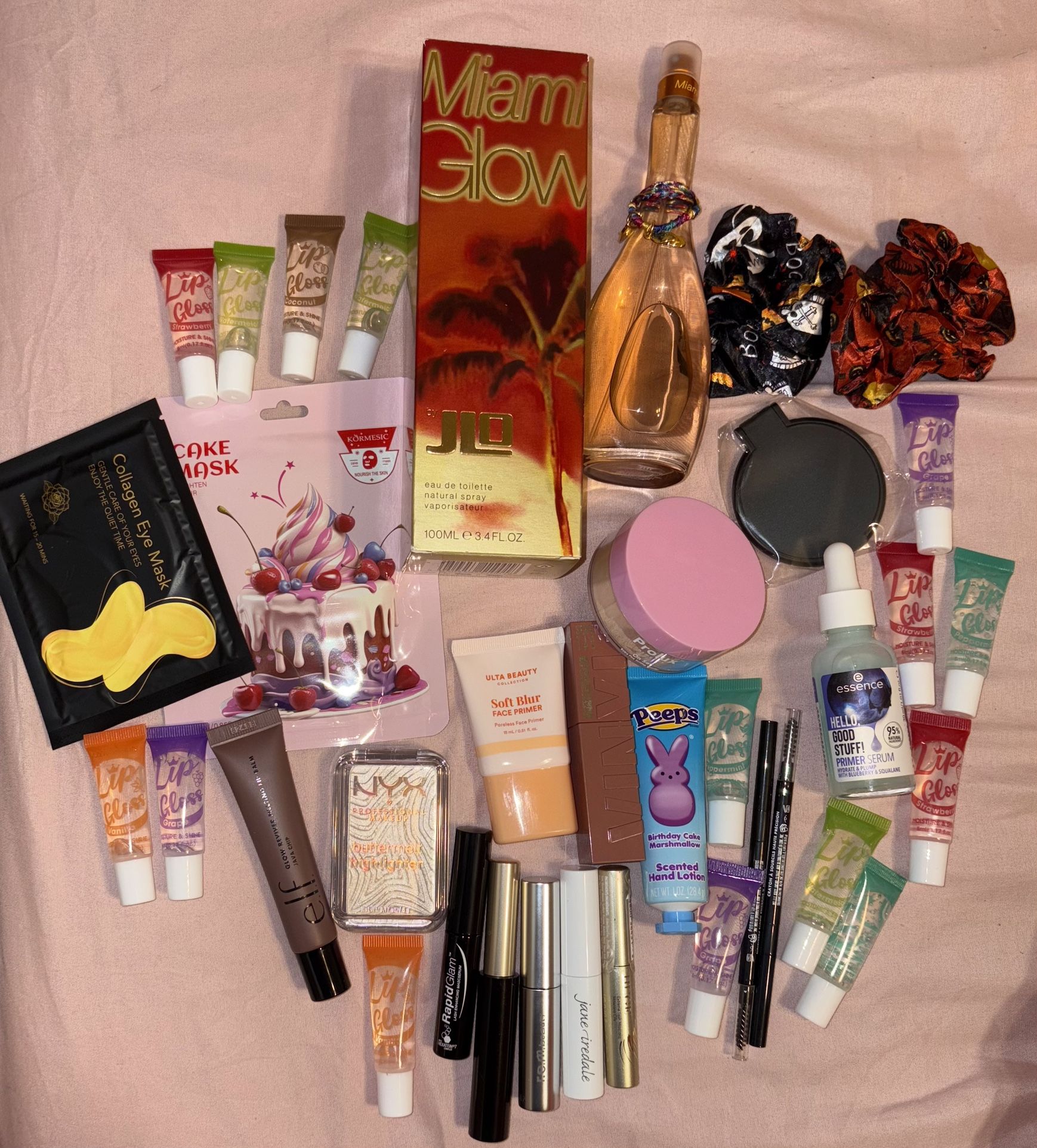 Makeup and perfume bundle 