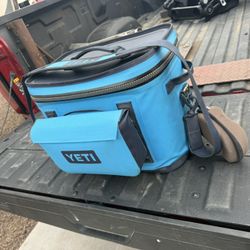 Yeti Hopper Flip 18 With Side Kick 6L 