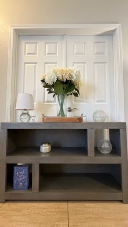 Grey Console