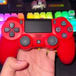 Sony DualShock 4 Controller Red