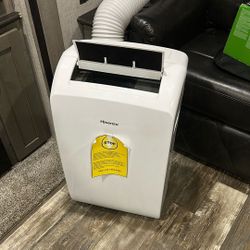 Like New Hisense 7000BTU mobile Air Conditioner 