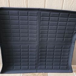 Kia EV6 All-Weather Floor Mats (4-Piece Set) – Like New, Heavy Duty 
