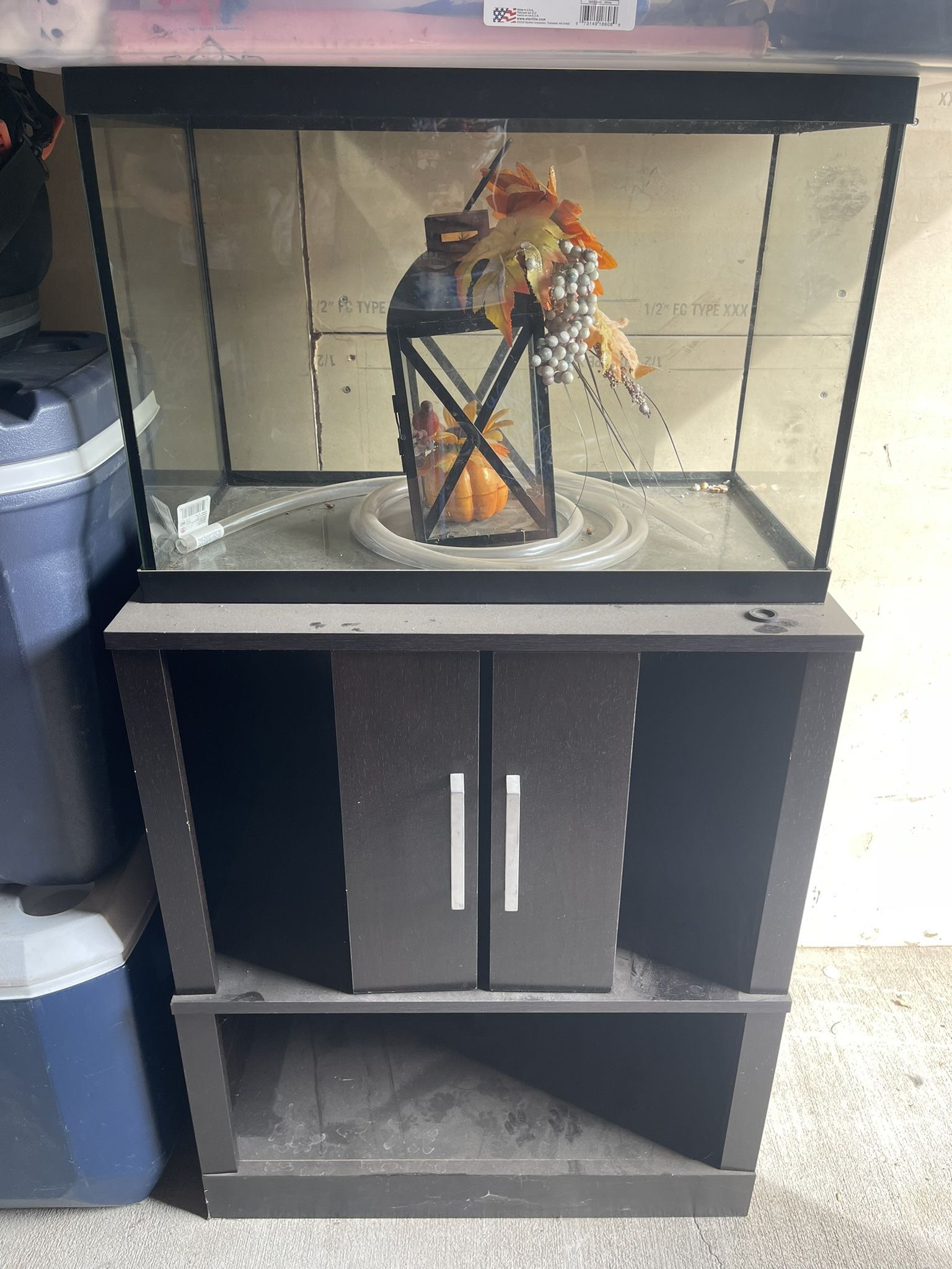20 Gal Fish tank And Stand
