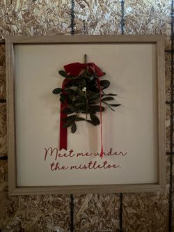 Christmas mistletoe decor