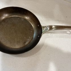 De Buyer Carbon Steel Seasoned 9.5”