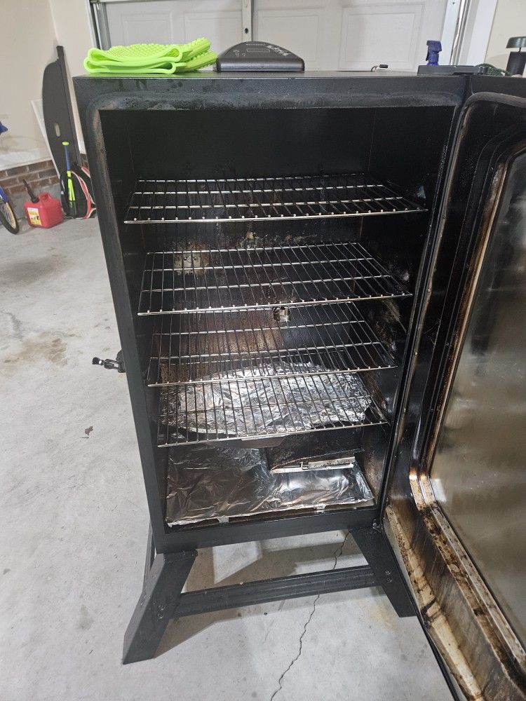 40 Masterbuilt Electric Smoker