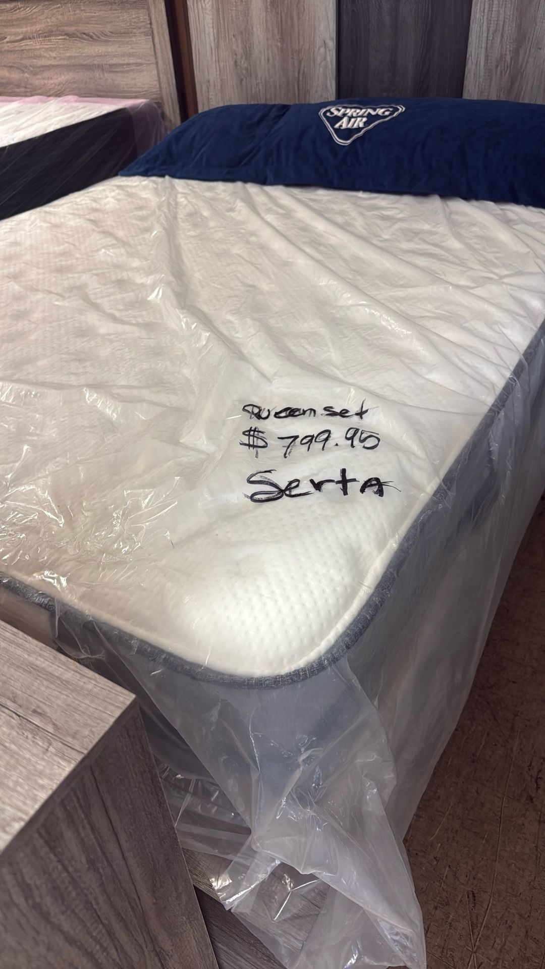 Queen Mattress Set by SERTA