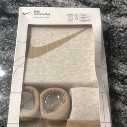 Nike infant 3-piece
