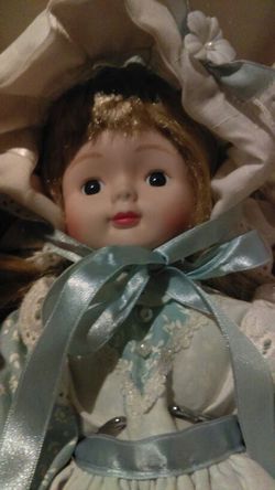 Princess House Katrina Porcelain Collector Doll