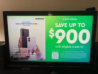 Sony Bravia Flat Screen TV/with Roku Attachments 60 in