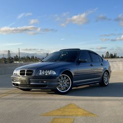 2001 BMW 325i
