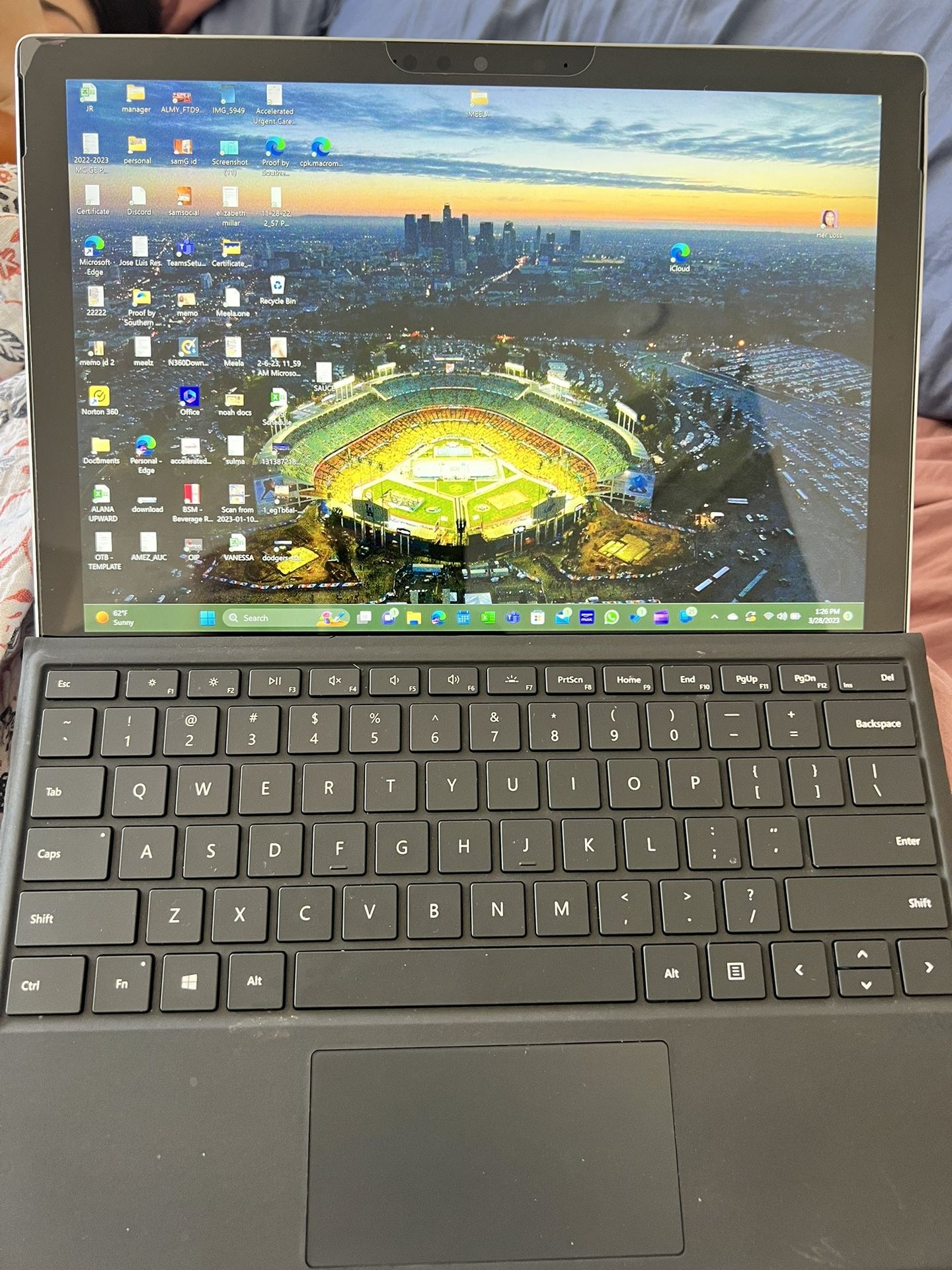 Microsoft Surface PRO-7 