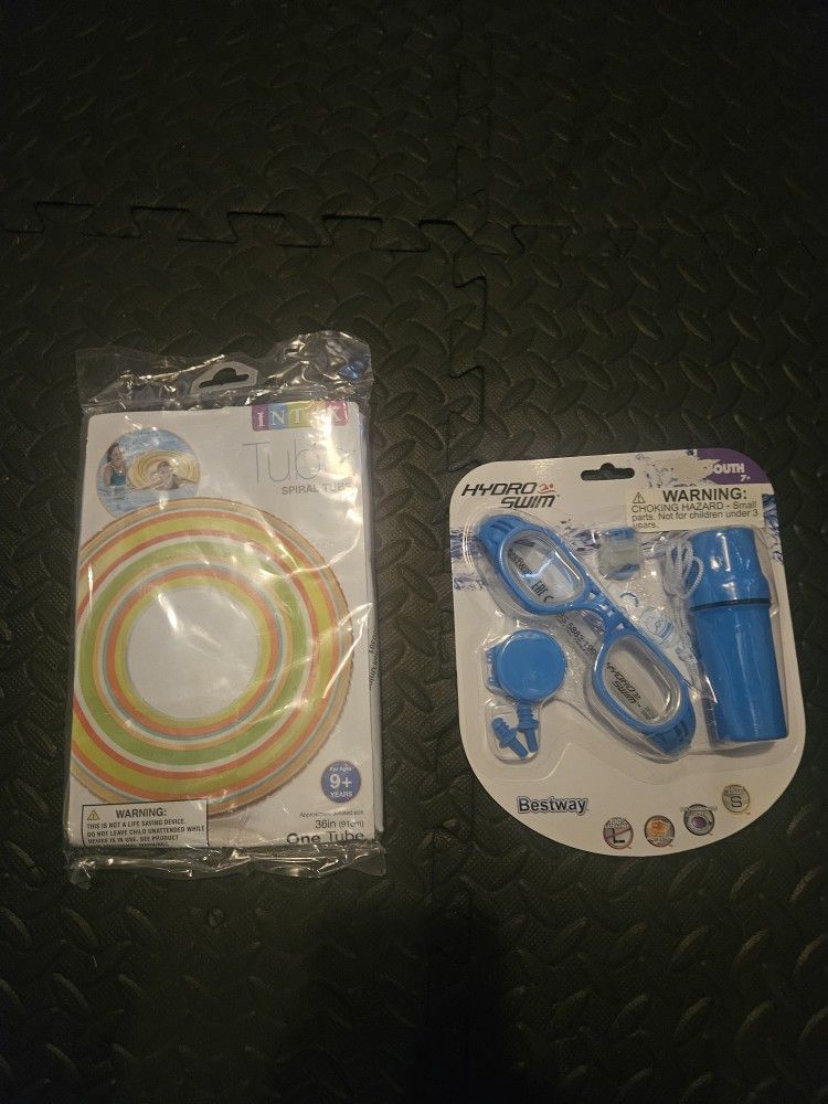 Pool Float & goggles set (brand new)
