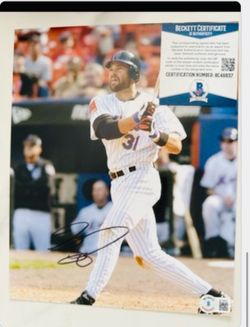BAS COA MIKE PIAZZA SIGNED 8×10 BASEBALL PHOTO BECKETT