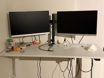 Dual HP Monitors on Monitor Mount Stand