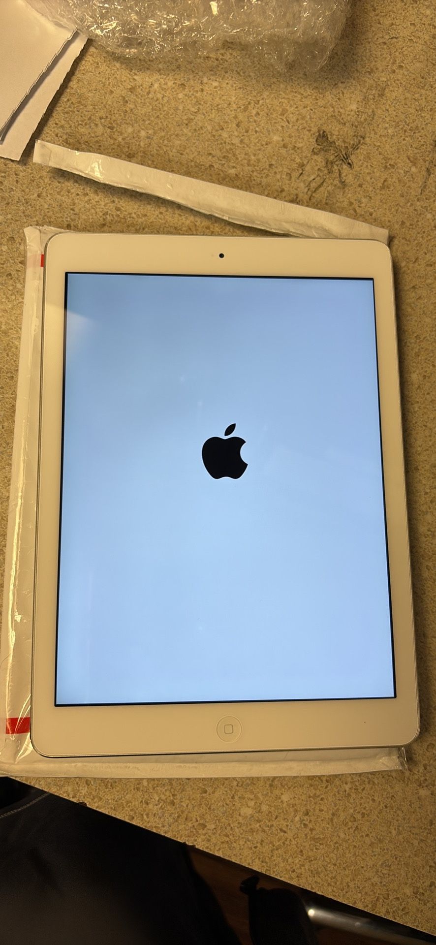 İPad Air 1st Gen 32 Gb WiFi Perfect Condition