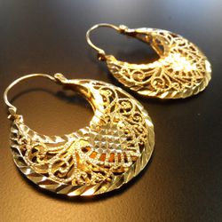 MOTHERS DAY SPECIAL 10K  GOLD LADIES HEART FILIGREE EARRINGS