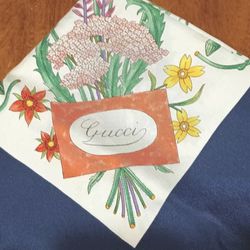 Gorgeous Vintage Gucci Scarf ( 70s or 80s) New in Box never used 