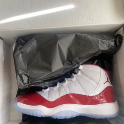Jordan 11 Cherry 5.5Y