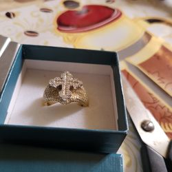 10k Gold With Real Diamonds Cross Ring