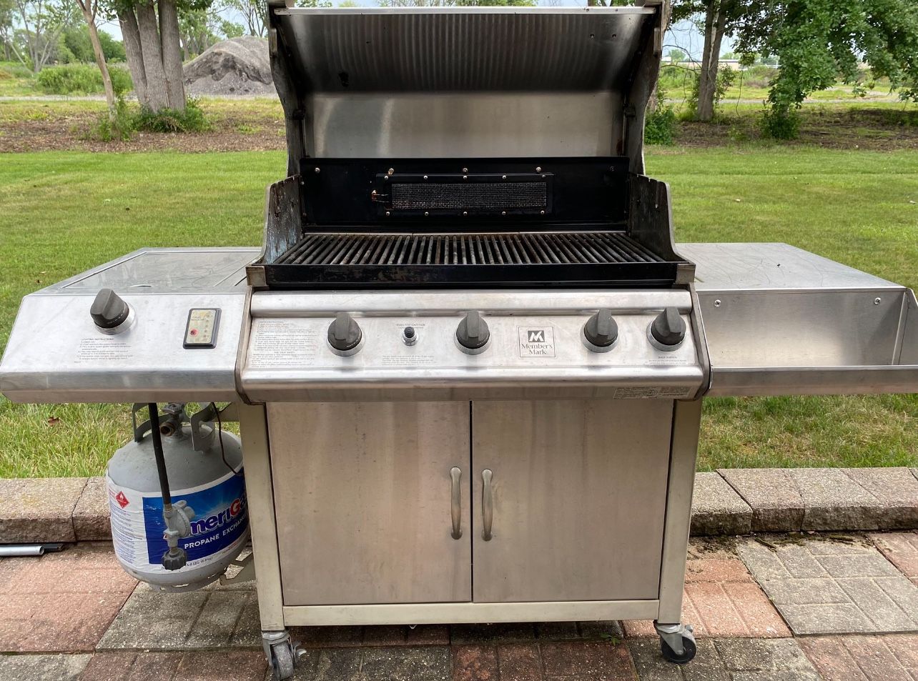 Member’s Mark 3 Burner Propane Grill