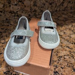 New Toddler Sneakers 