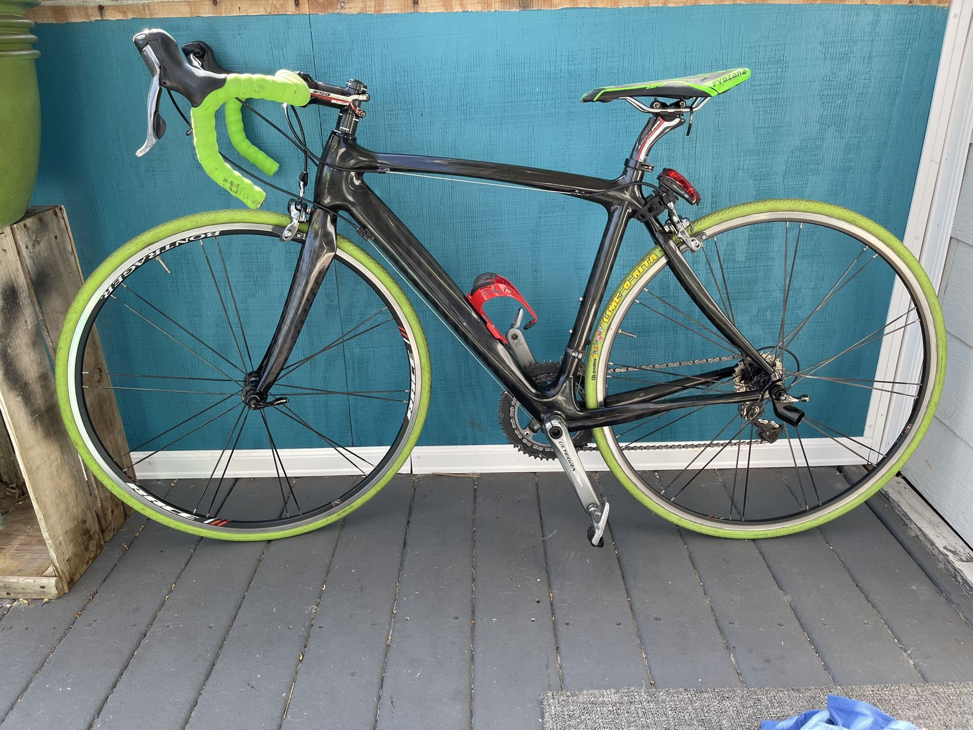 Custom Built  Carbon Fiber Road Bike w/ Ultegra  Group set 