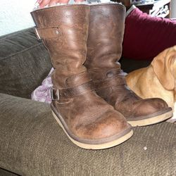 Women’s Leather Ugg Boots Size 8 