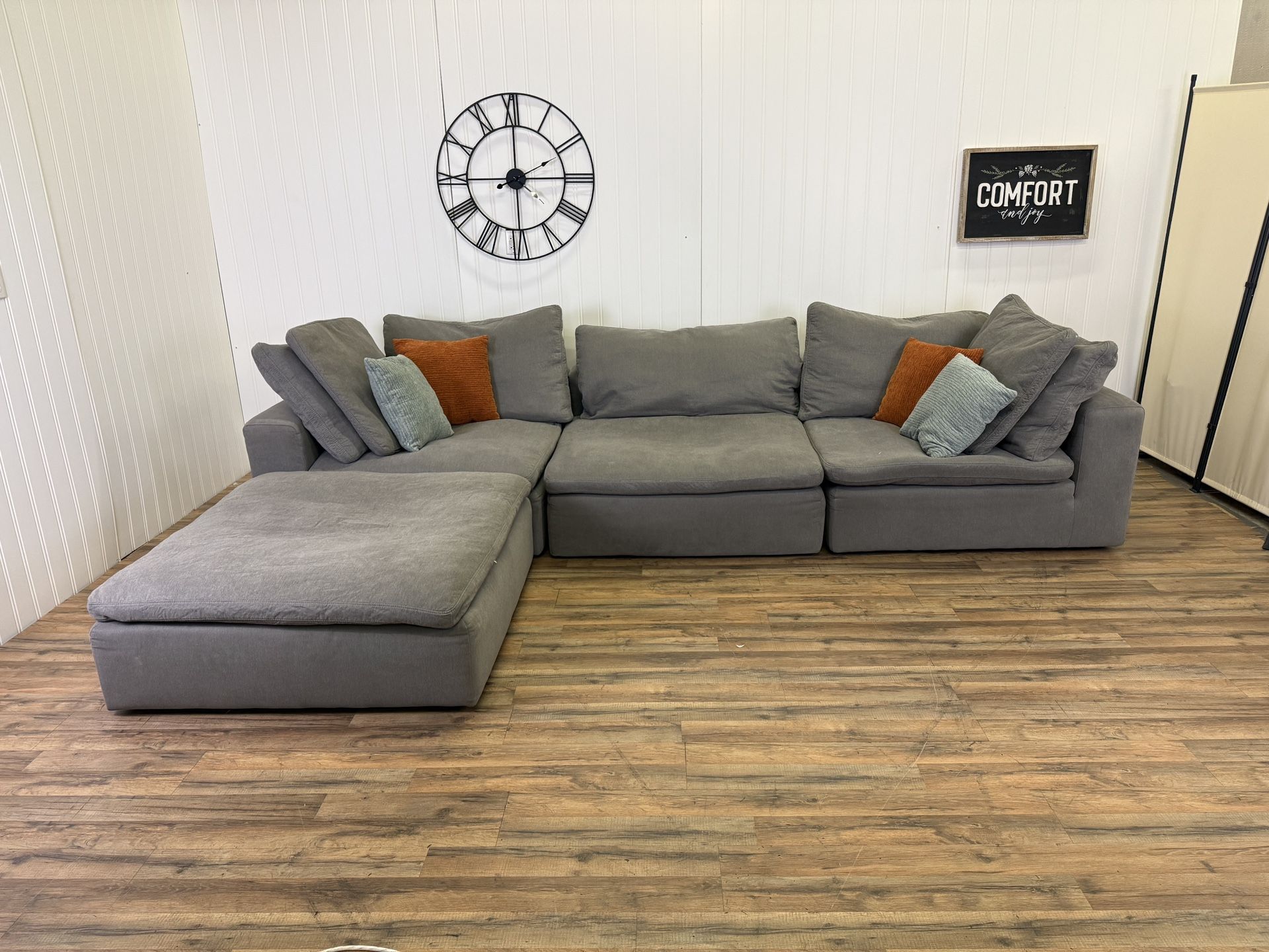 Bob’s furniture sectional sofa Duck down filled Couch Delivery Available