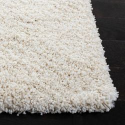 Ivory Area Rug 6ft by 9ft