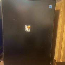 Mini Fridge 
