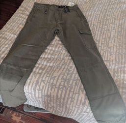 Brand new Men's pants size 32