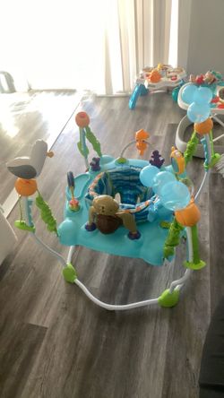 Baby bouncer