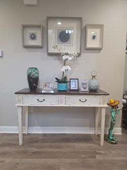 Liberty Furniture Magnolia Manor Hall Console Entryway Sofa Table