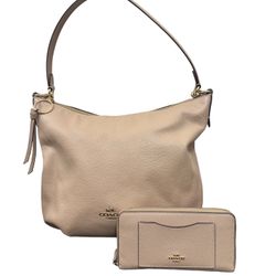 Coach Handbag With Wallet 