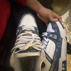 Lv Sneakers 