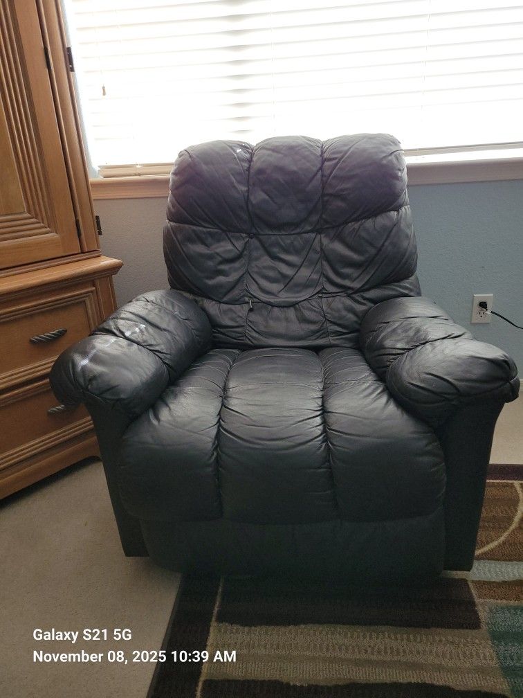 Recliner