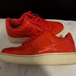 Nike Forces One Red 
