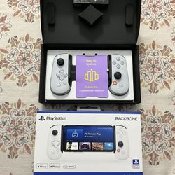 BACKBONE One Mobile Gaming Controller iPhone- Lightning Connect- Open Box New