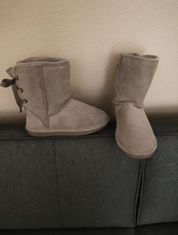 Bearpaw boots gray women's size 7