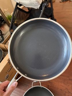 Hexclad 12 inch wok and pan