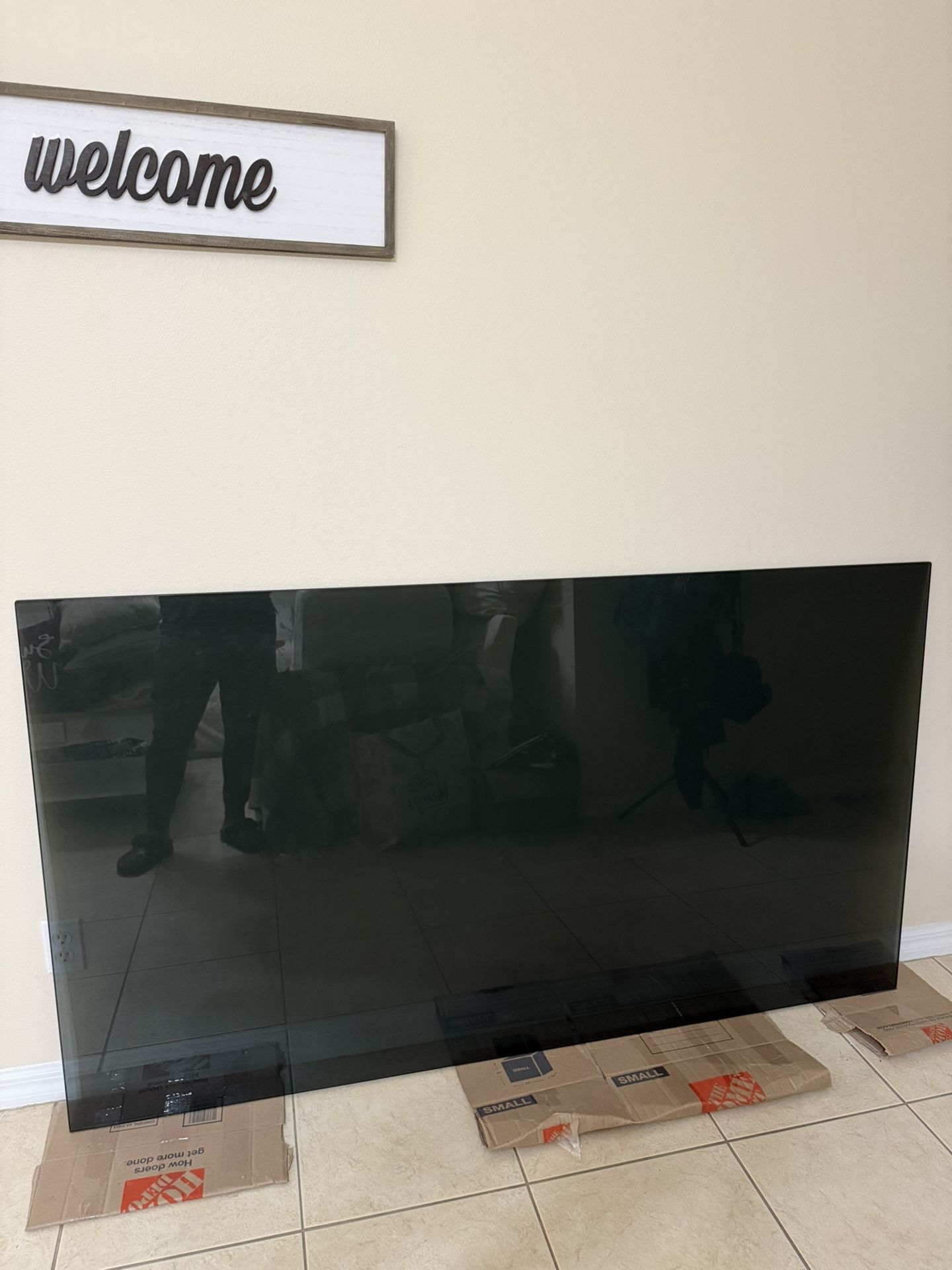 DARK GLASS FOR DINING TABLE