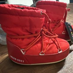 Moon Boots-New With Tags