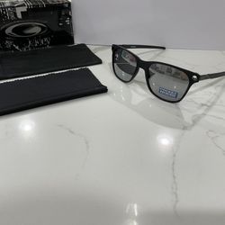 Oakley Apparition Sunglasses