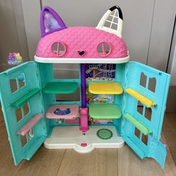 Gabby’s Dollhouse 