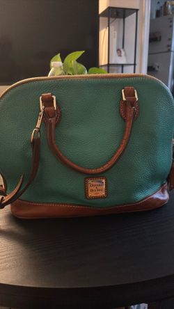 Cute dooney and Burke  purse