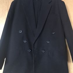 BOY’S BLACK SUIT SIZE 8