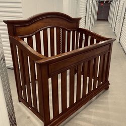 Beautiful Simmons Furniture French Roast 4 in 1 Wooden Convertible Crib 🧸