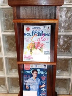 Magazine/Book Stand